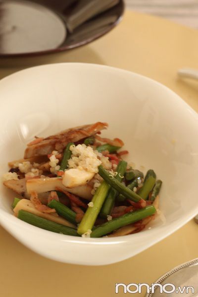 ngồng tỏi ngồng tỏi